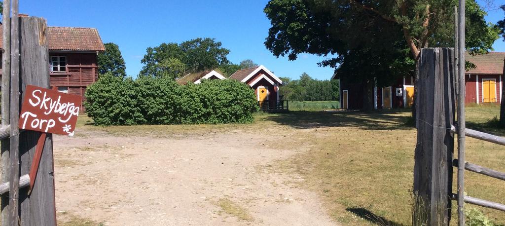 Skyberga Torp Kumla Villa Bagian luar foto